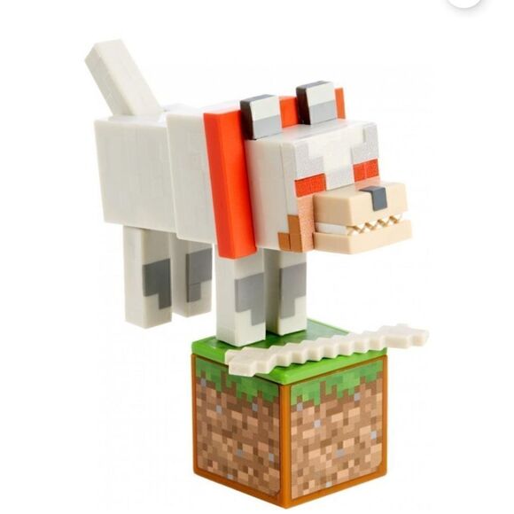 Minecraft comic maker wolf interchangable faces, sword, & box with removable lid - Picture 6 of 12